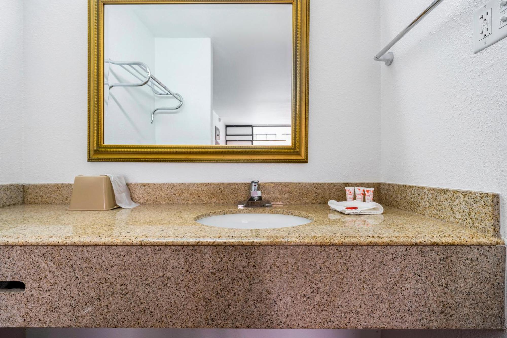 Oyo Hotel Bossier City La - Red River 외부 사진